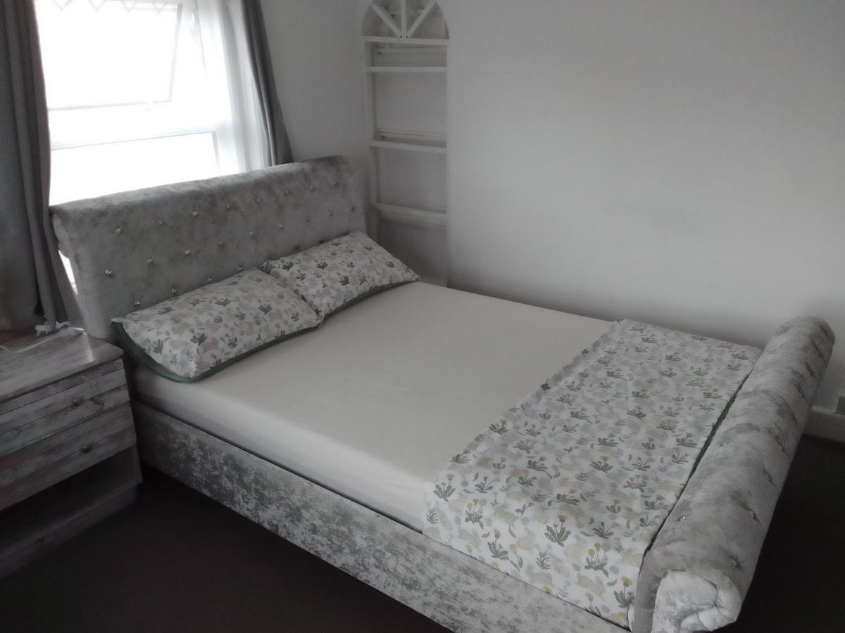 South Coast Guest Rooms With Free Parking Poole Exterior photo